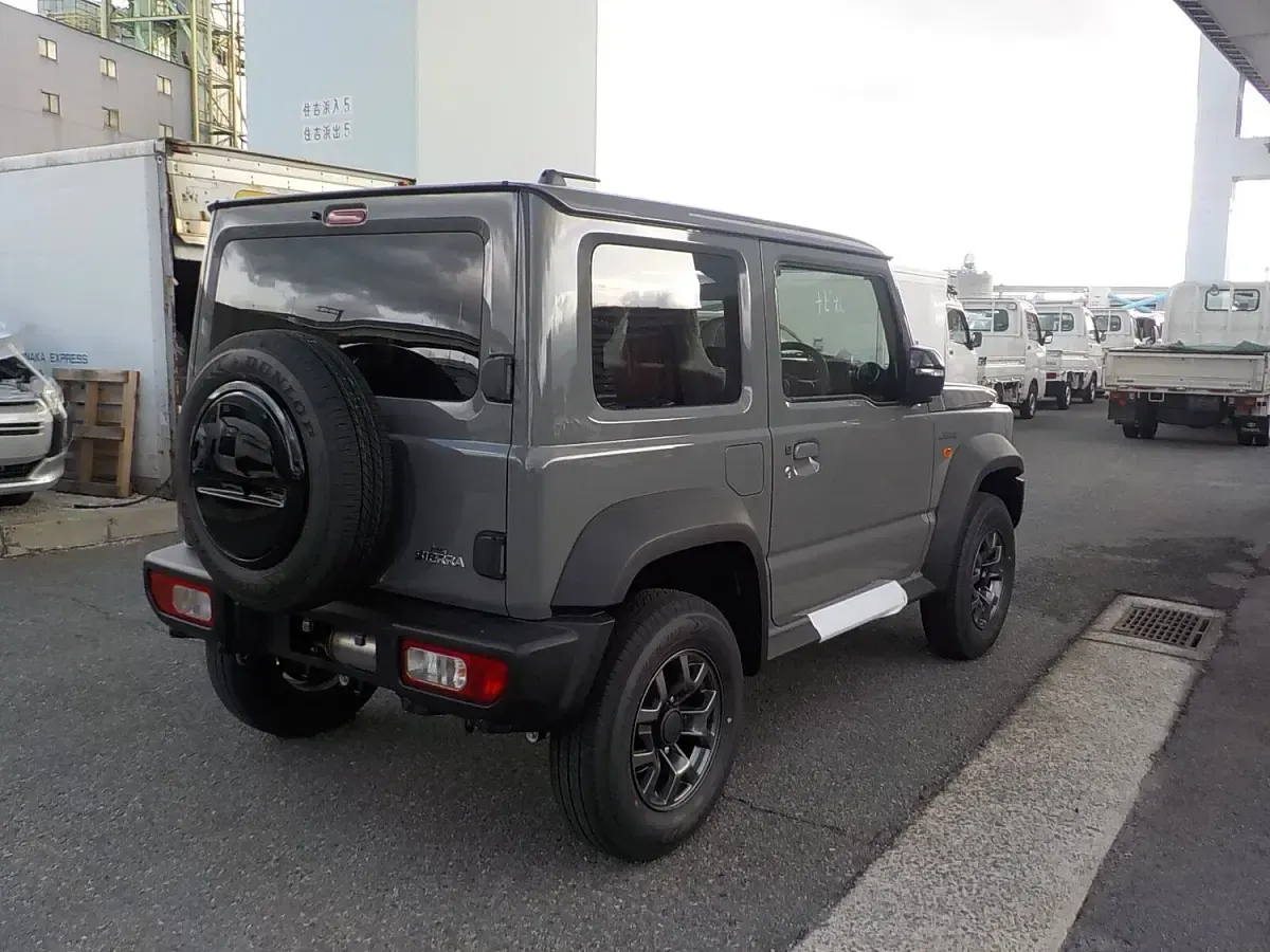 New Suzuki Jimny 101 HP (74 kW) 2026 Grey SUV