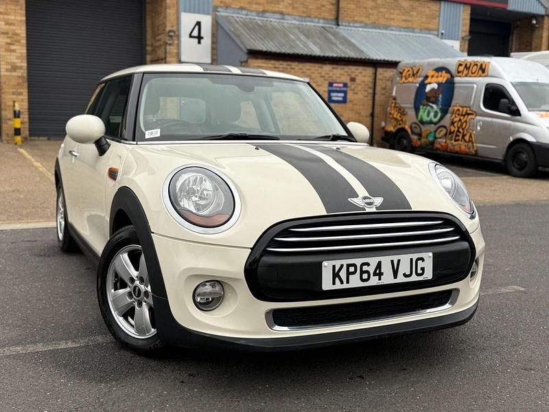 White Used 2014 Mini ONE Hatch Hatchback | £5,990 (Fair price) - Image 1/3