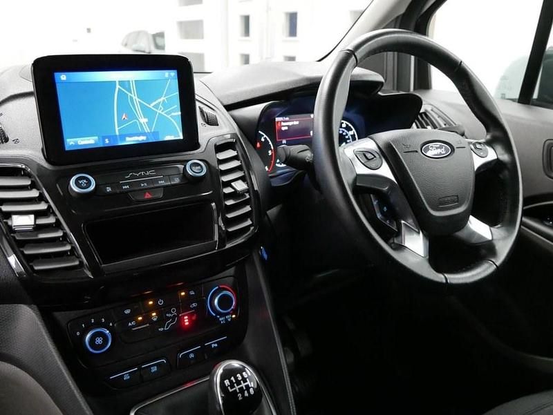 Usado Ford Transit Connect Limited 120 HP (88 kW) 2022 Branco Monovolume