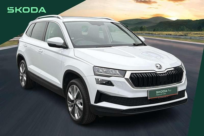 White Used 2023 Skoda Karoq SE L SUV | £21,450 (A bit pricey) - Image 1/4