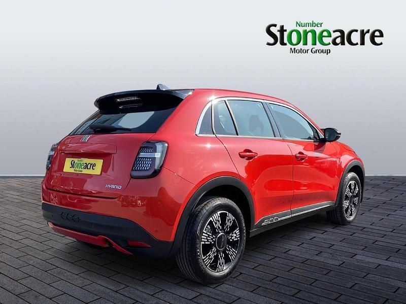 New Fiat 600 101 HP (74 kW) 2025 Orange SUV