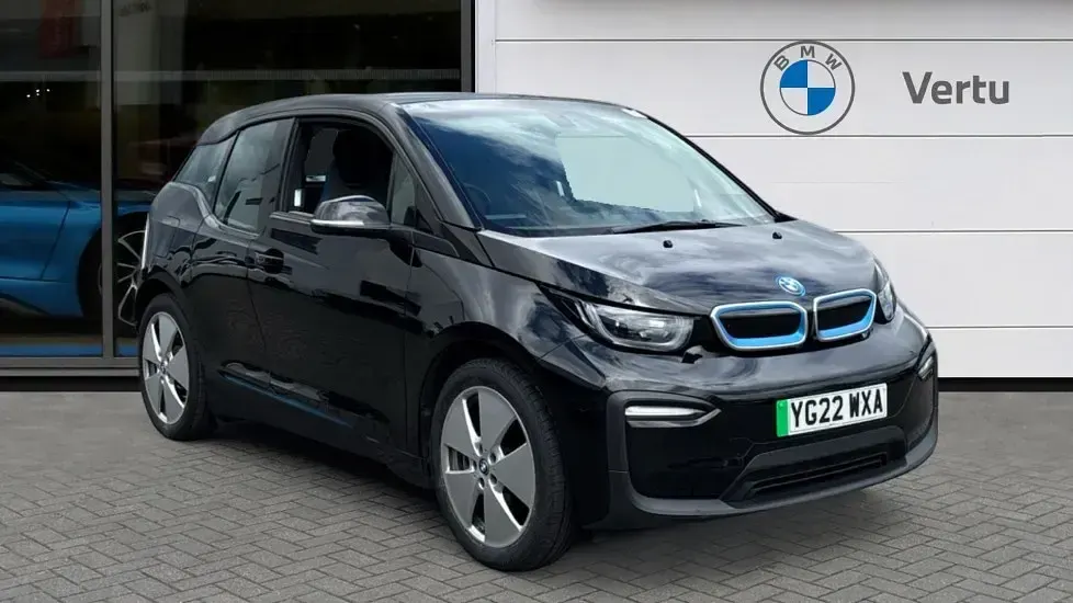 Begagnad BMW i3 Comfort Edition 125 kW (170 HK) 2022 Halvkombi