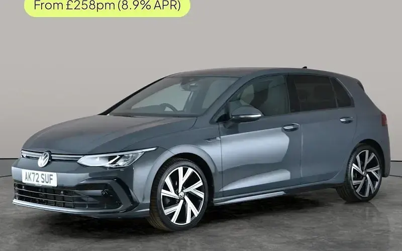 Used VW Golf VIII R-line 150 HP (110 kW) 2024 Hatchback
