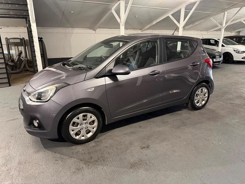 Used Hyundai i10 SE 87 HP (63 kW) 2014 Grey Hatchback