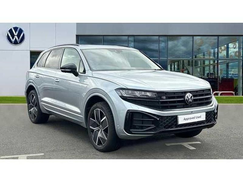 Used VW Touareg Black Edition 286 HP (210 kW) 2025 Oyster silver metallic SUV