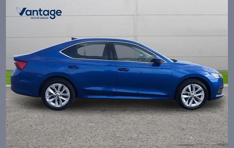 Used Skoda Octavia SE L 150 HP (110 kW) 2023 Blue Hatchback