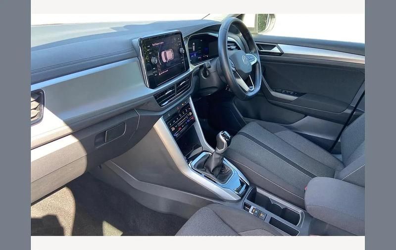 Used VW T-Roc Life 150 HP (110 kW) 2023 White SUV