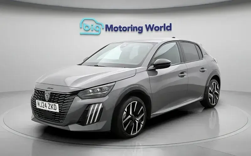 Second-hand Peugeot 208 GT 102 CP (75 kW) 2024 Gri Hatchback