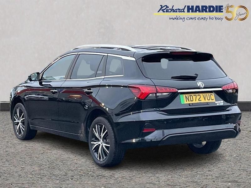 Black Used 2022 MG MG5 EV Trophy Estate | £15,999 (Fair price) - Image 1/3