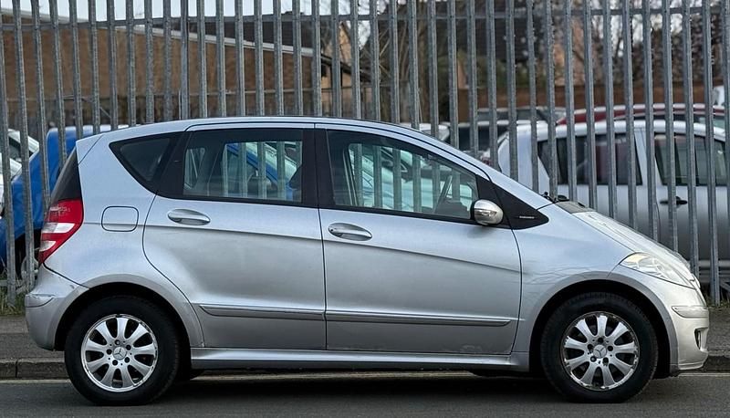 Used Mercedes A180 Elegance 2006 Silver Hatchback