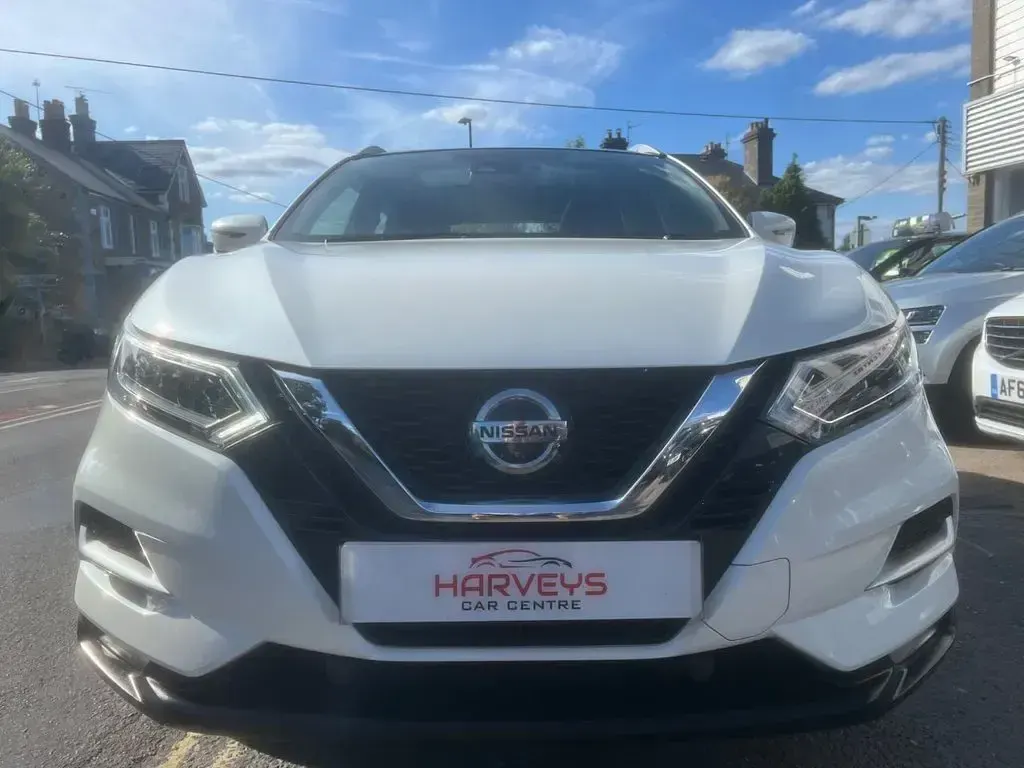 Used Nissan Qashqai Tekna 160 HP (117 kW) 2023 White SUV