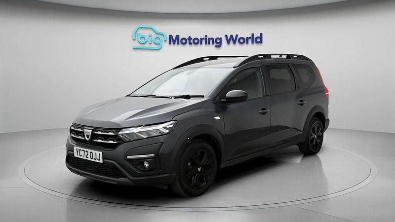 Used Dacia Jogger Extreme 110 HP (80 kW) 2022 Grey MPV