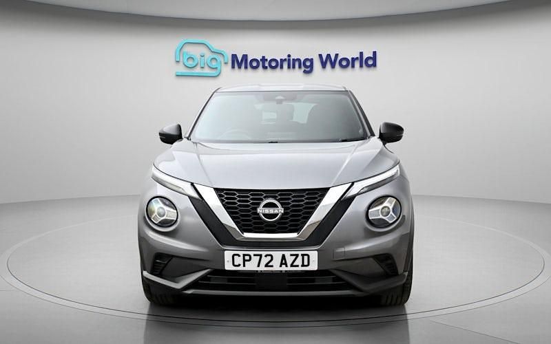 Used Nissan Juke N-Connecta 114 HP (83 kW) 2023 Grey SUV