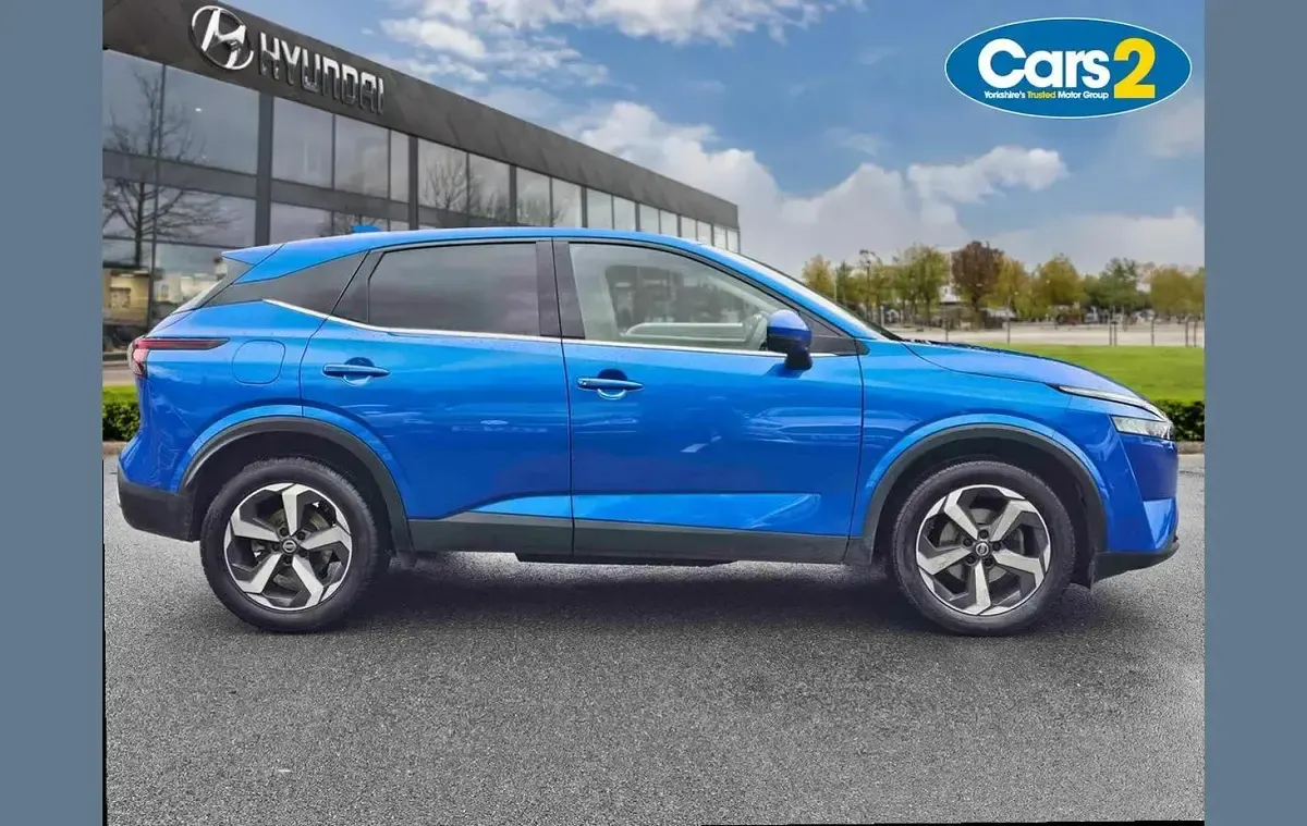 Used Nissan Qashqai N-Connecta 155 HP (114 kW) 2022 Blue SUV