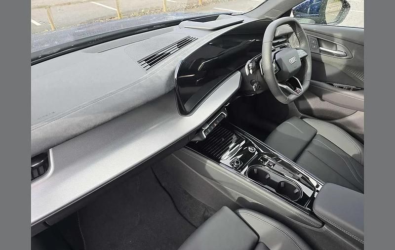 Used Audi Q3 S-Line 147 HP (108 kW) 2026 Blue SUV