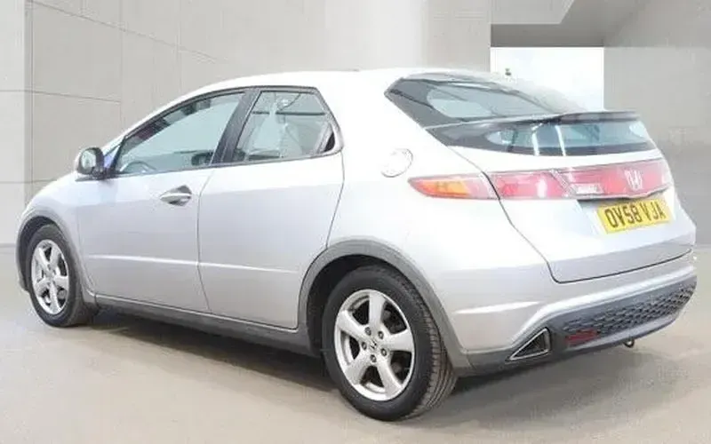 Used Honda Civic ES 141 HP (103 kW) 2013 Hatchback
