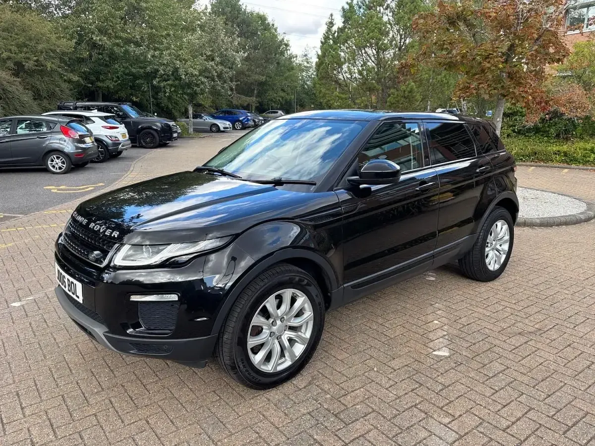 Used Land Rover Range Rover evoque SE 2016 Black Estate