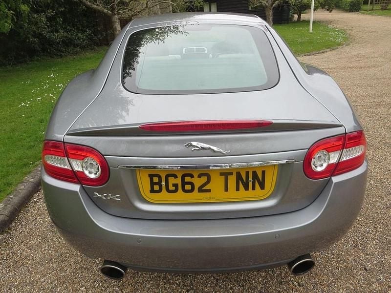 Usado Jaguar XK 2012 Cinzento Coupé