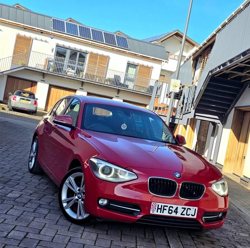 Used BMW 118 Sport Line 2014 Red Hatchback