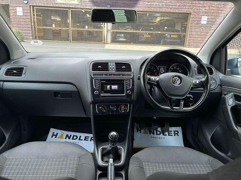 Begagnad VW Polo Match 2016 Blå Halvkombi