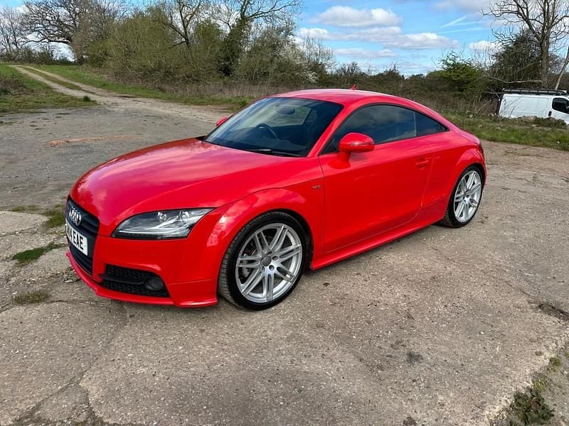 Used Audi TT Black Edition 184 HP (135 kW) 2014 Red Coupe