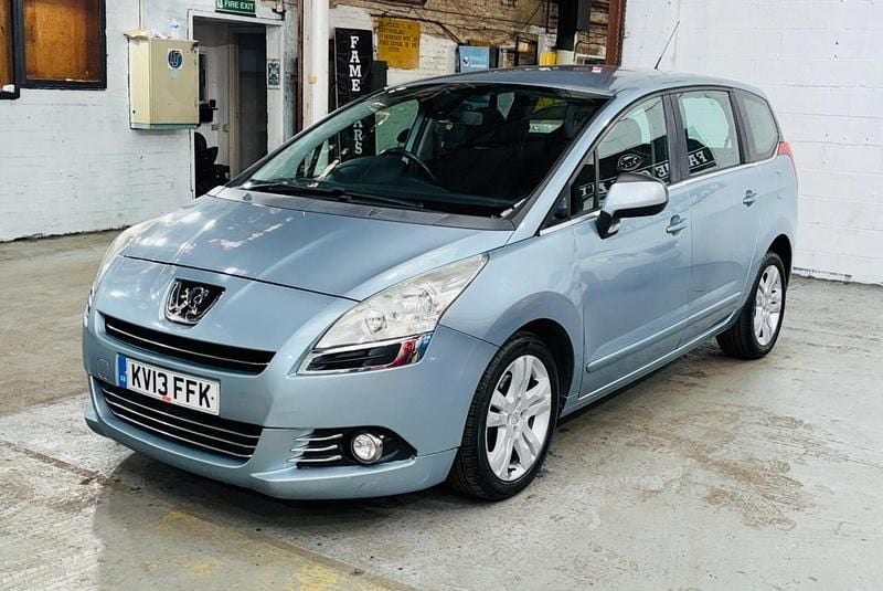 Używany Peugeot 5008 Active 2013 Niebieski Minivan