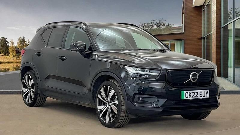 Black Used 2022 Volvo XC40 Pro SUV | £24,499 (Good price) - Image 1/4