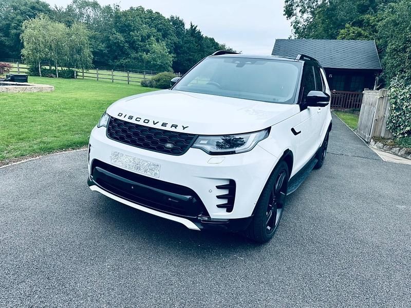 Used Land Rover Discovery 5 HSE Dynamic 2023 White SUV