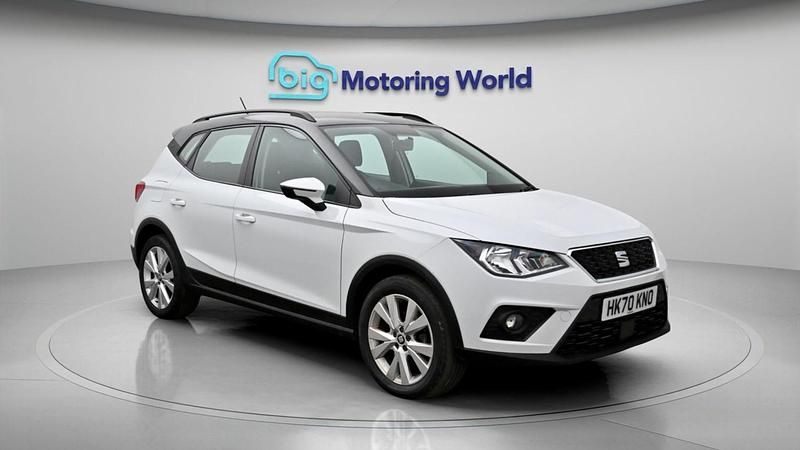 Used Seat Arona SE Technology 95 HP (69 kW) 2020 White SUV