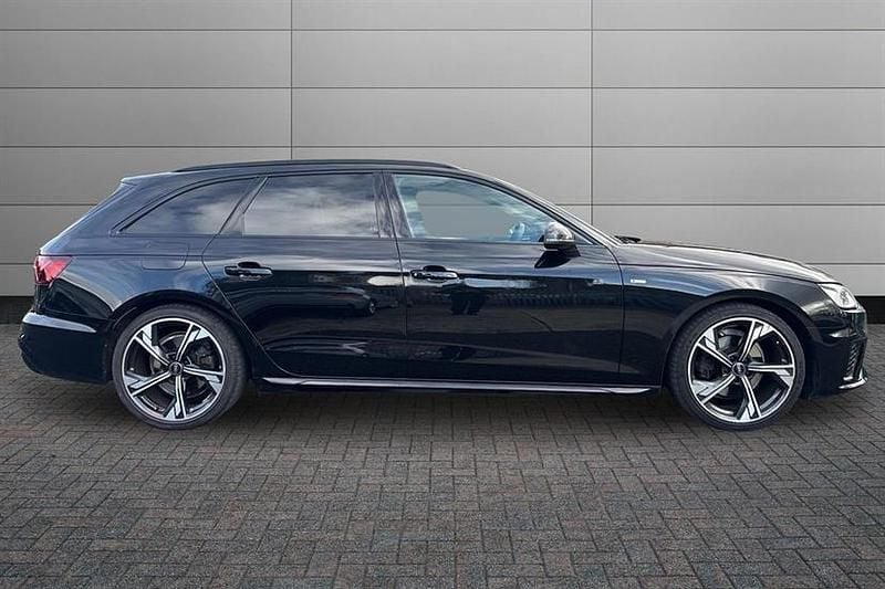 Used Audi A4 Black Edition 150 HP (110 kW) 2023 Black Estate