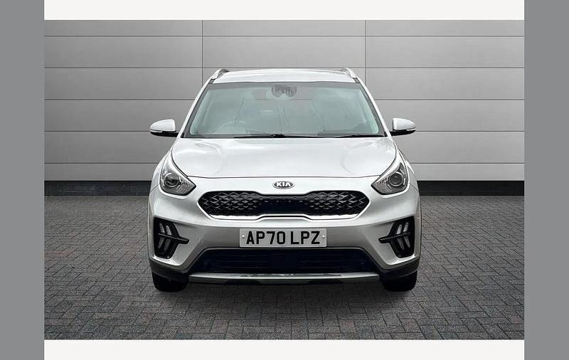 Used Kia Niro 139 HP (102 kW) 2020 Silky silver SUV