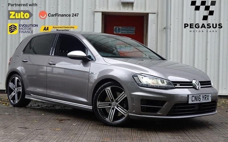 Used 2016 VW Golf VII R Hatchback | £15,695 (Fair price) - Image 1/4