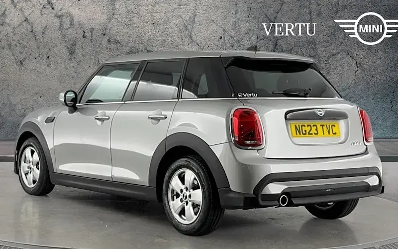 Used Mini Cooper Classic 136 HP (100 kW) 2022 Silver Hatchback