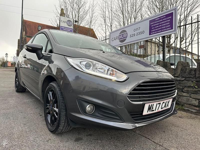 Used Ford Fiesta Zetec 82 HP (60 kW) 2017 Grey Hatchback