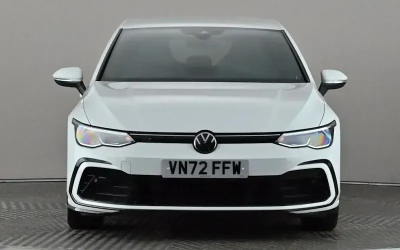 Used VW Golf VIII R-line 131 HP (96 kW) 2024 Hatchback