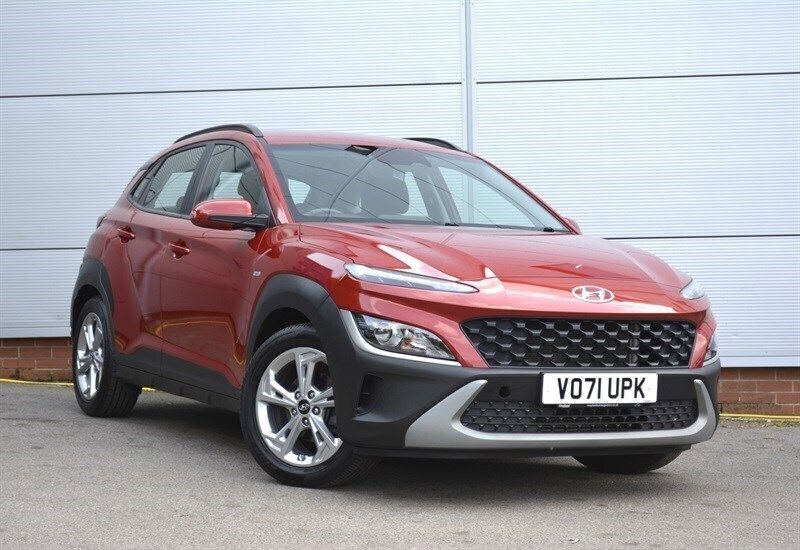 Red Used 2021 Hyundai Kona SE SUV | £12,995 (A bit pricey) - Image 1/4