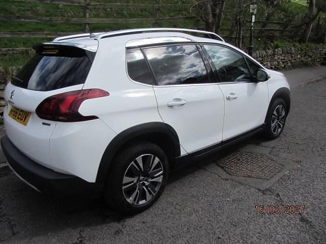 Second-hand Peugeot 2008 Allure 2017 Alb SUV