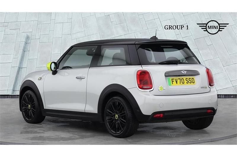 Used Mini Cooper S Level 2 135 kW (184 HP) 2020 White silver Hatchback