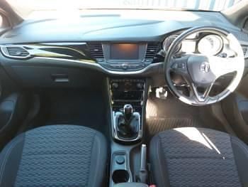 Image 3/4