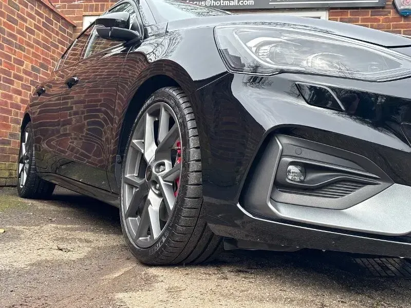 Used Ford Focus ST 280 HP (205 kW) 2019 Black Hatchback