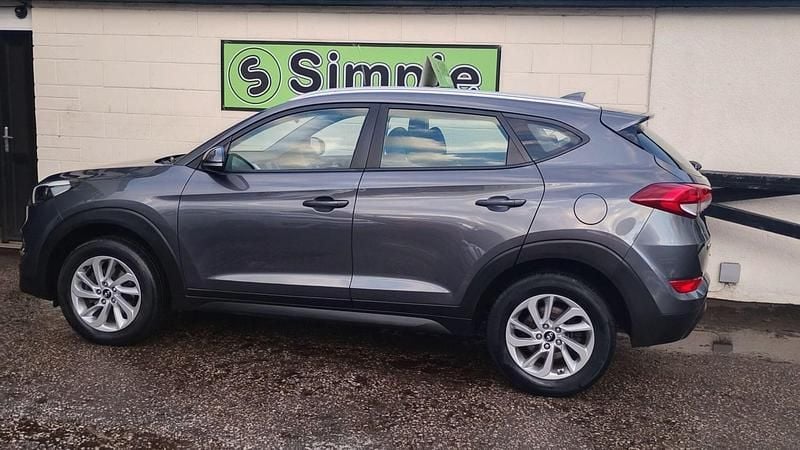 Używany Hyundai Tucson SE 177 KM (130 kW) 2017 Szary SUV