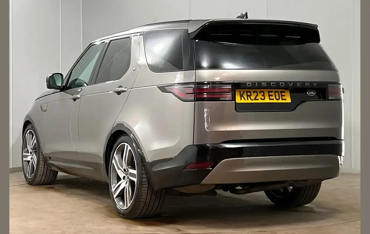 Used Land Rover Discovery HSE Dynamic 296 HP (217 kW) 2023 Silver SUV