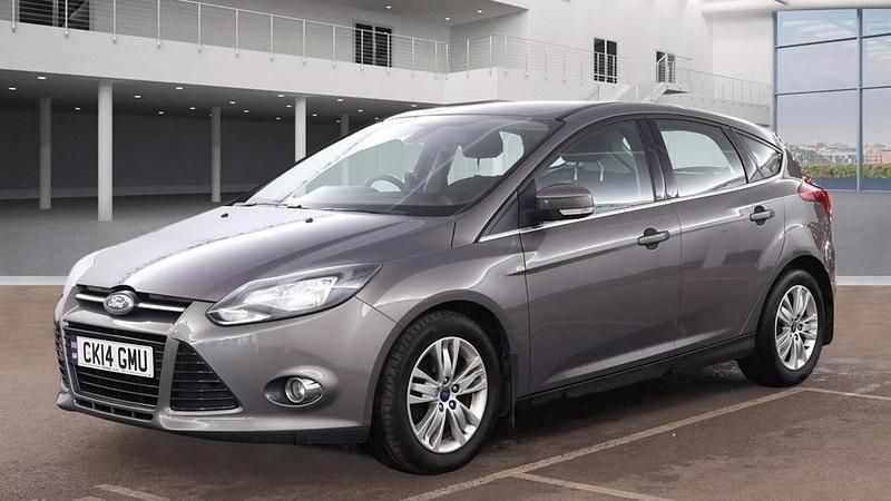 Used Ford Focus Titanium 115 HP (84 kW) 2014 Brown Hatchback
