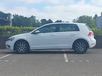 Used VW Golf VII SE 115 HP (84 kW) 2018 White Hatchback