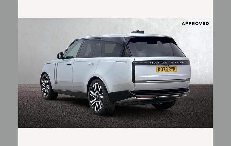 Used Land Rover Range Rover HSE 296 HP (217 kW) 2024 Silver SUV