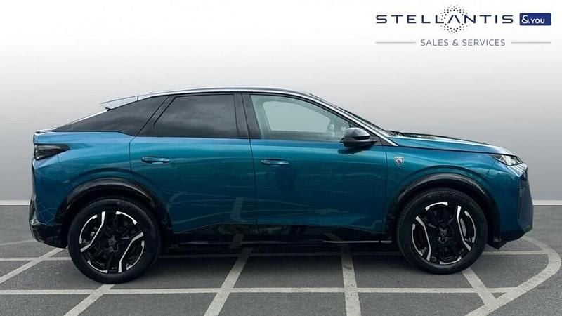 Used Peugeot e-3008 GT 152 kW (207 HP) 2025 Blue SUV