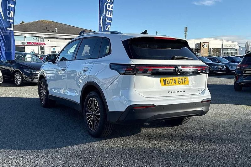 Used VW Tiguan Match 150 HP (110 kW) 2024 White SUV