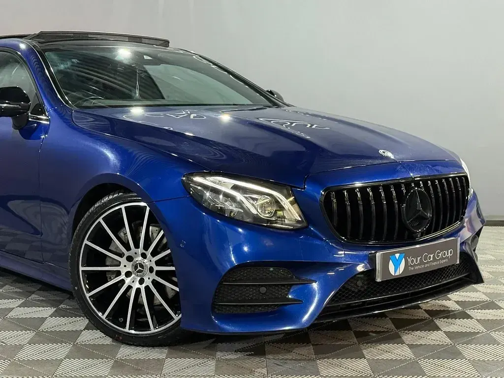 Used Mercedes E220 AMG line 194 HP (142 kW) 2019 Blue Coupe