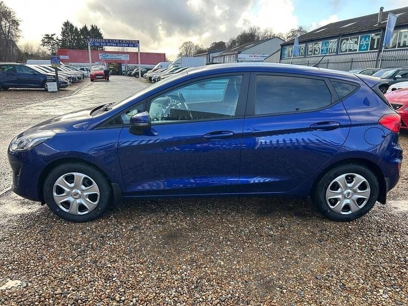Usado Ford Fiesta Style 85 HP (62 kW) 2018 Azul Citadino