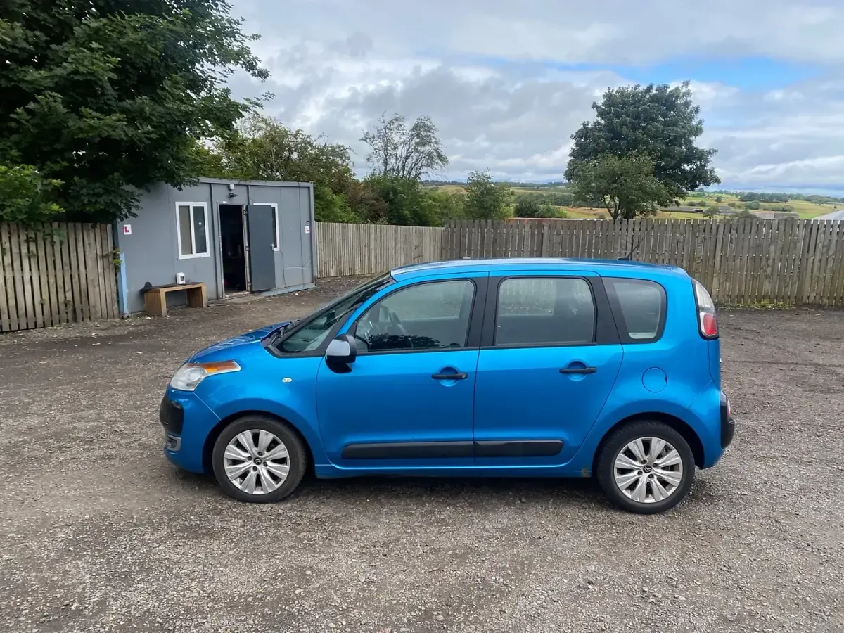 Used Citroën C3 Picasso VTR Sport 2011 Blue MPV